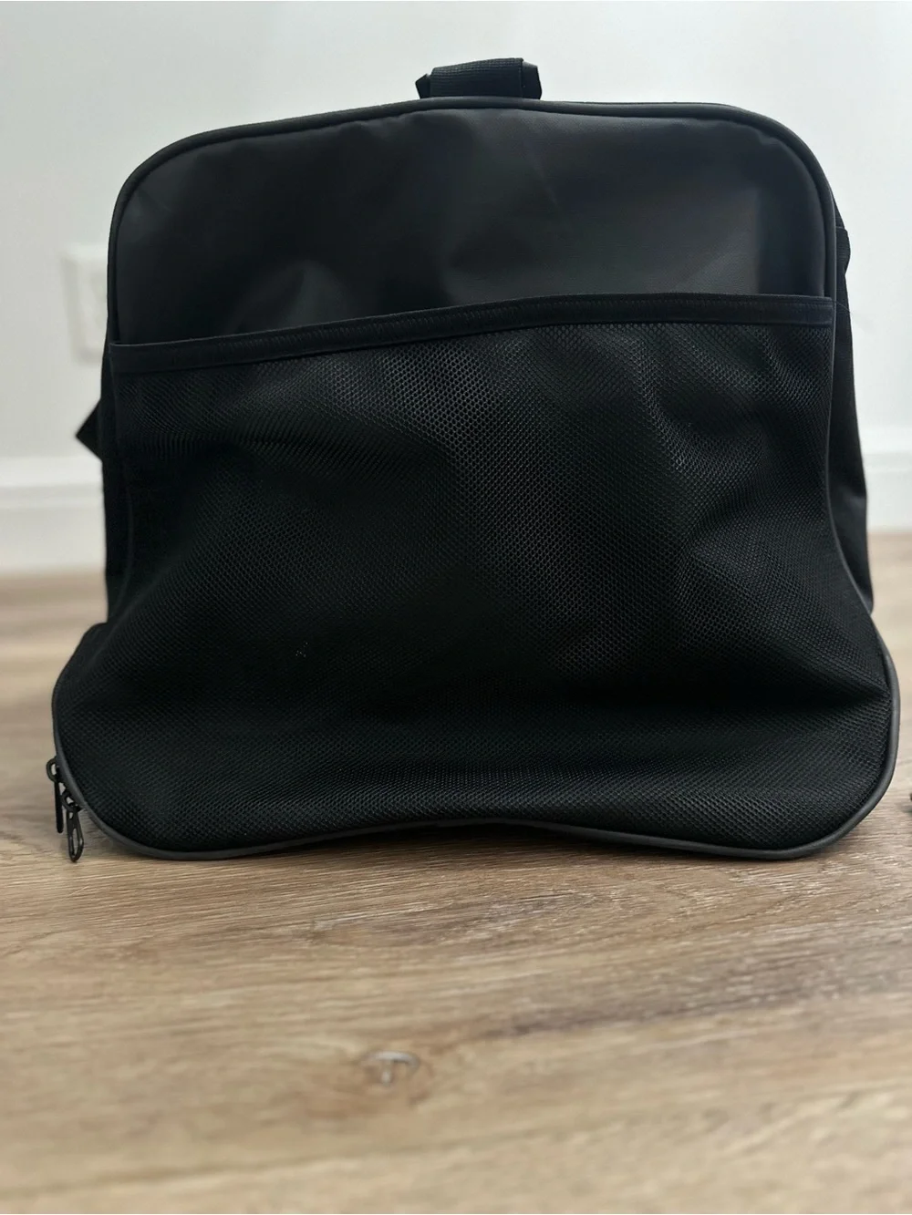 Nike large training duffle bag - Picture 2 of 3